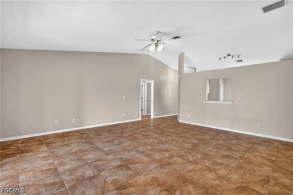 903 SE 5th Avenue Cape Coral FL 33990