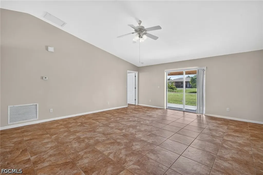 903 SE 5th Avenue Cape Coral FL 33990