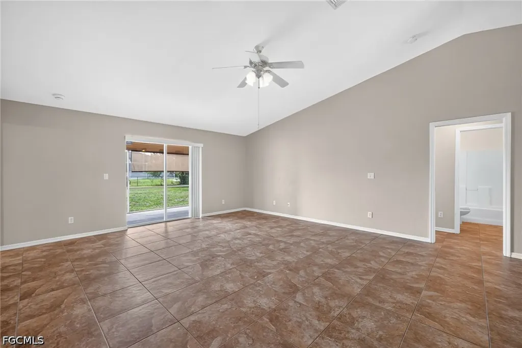 903 SE 5th Avenue Cape Coral FL 33990