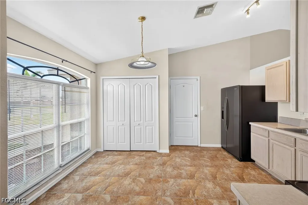 903 SE 5th Avenue Cape Coral FL 33990