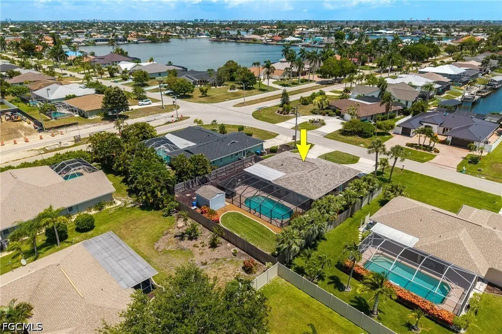 805 SW 52nd Street Cape Coral FL 33914