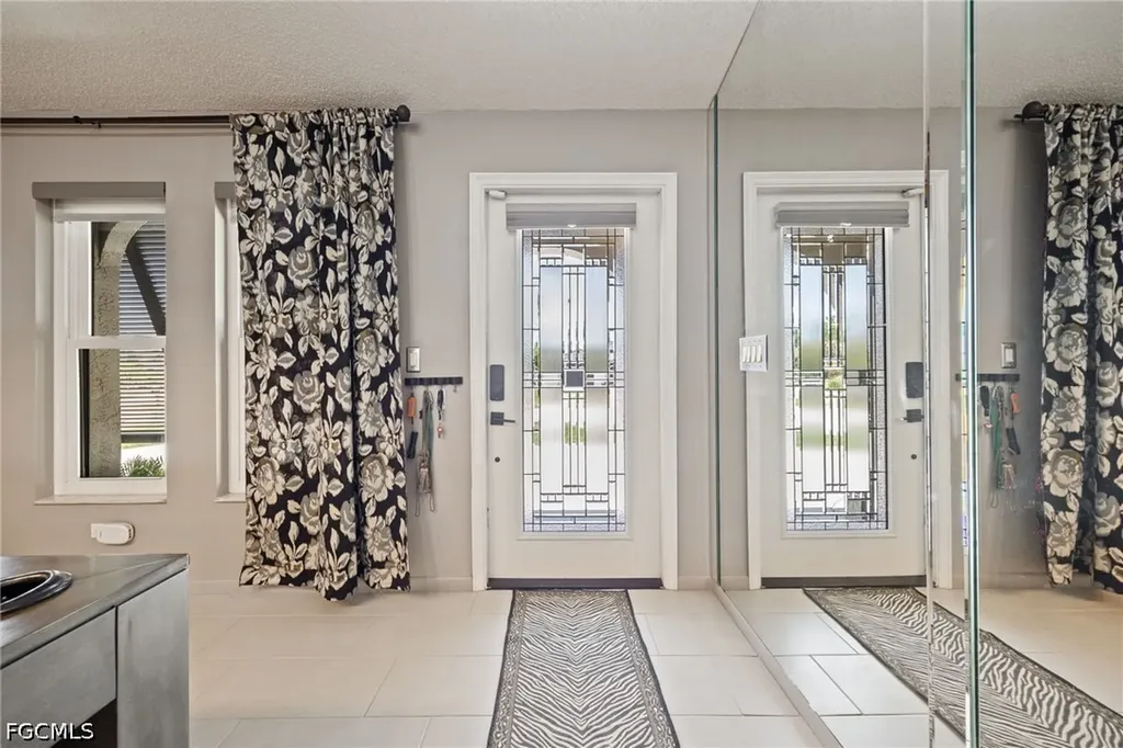 805 SW 52nd Street Cape Coral FL 33914