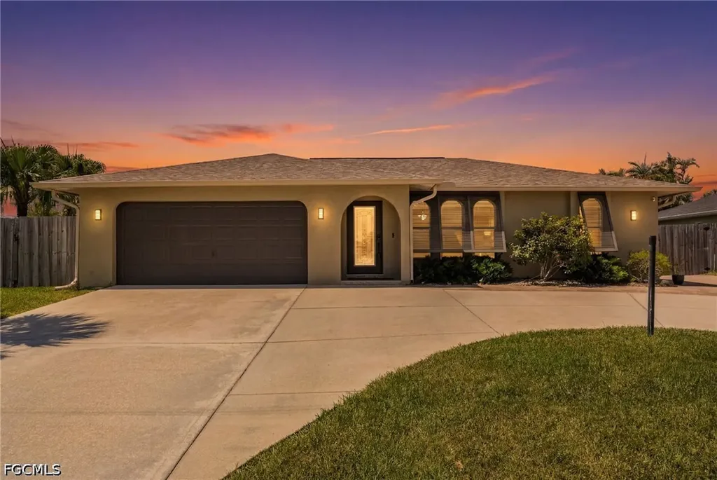 805 SW 52nd Street Cape Coral FL 33914
