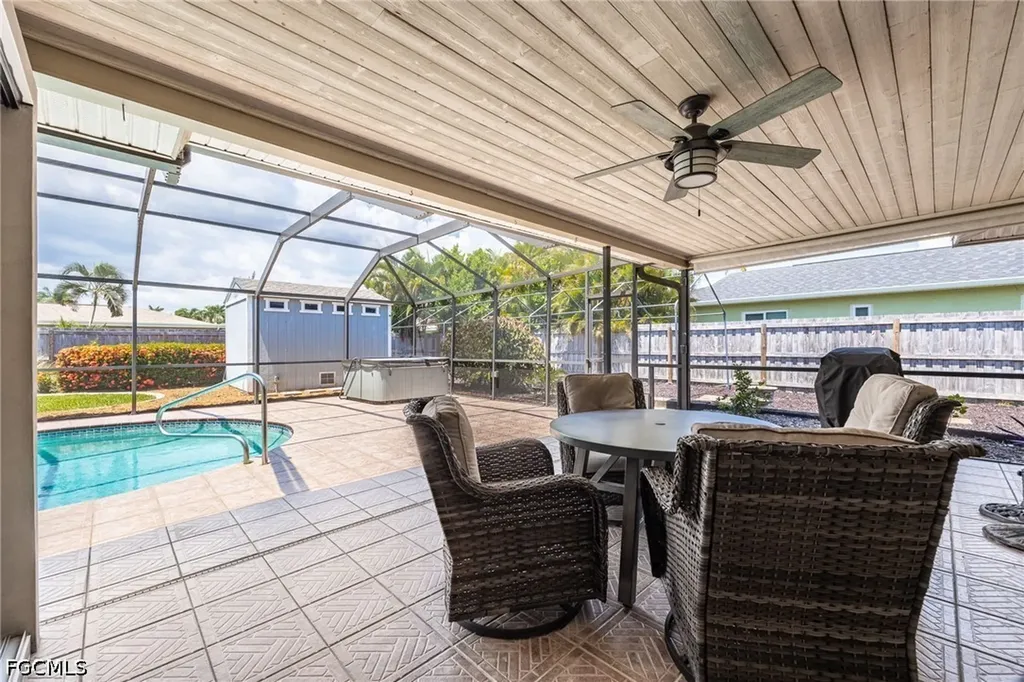 805 SW 52nd Street Cape Coral FL 33914