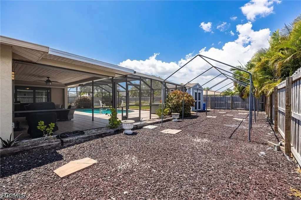 805 SW 52nd Street Cape Coral FL 33914