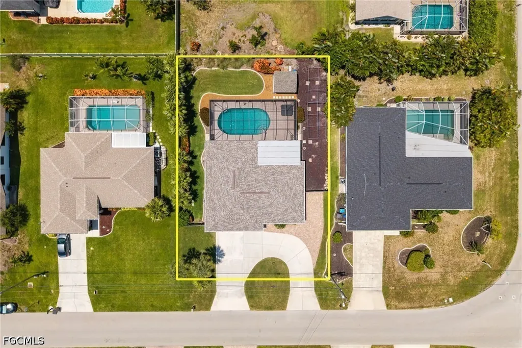805 SW 52nd Street Cape Coral FL 33914