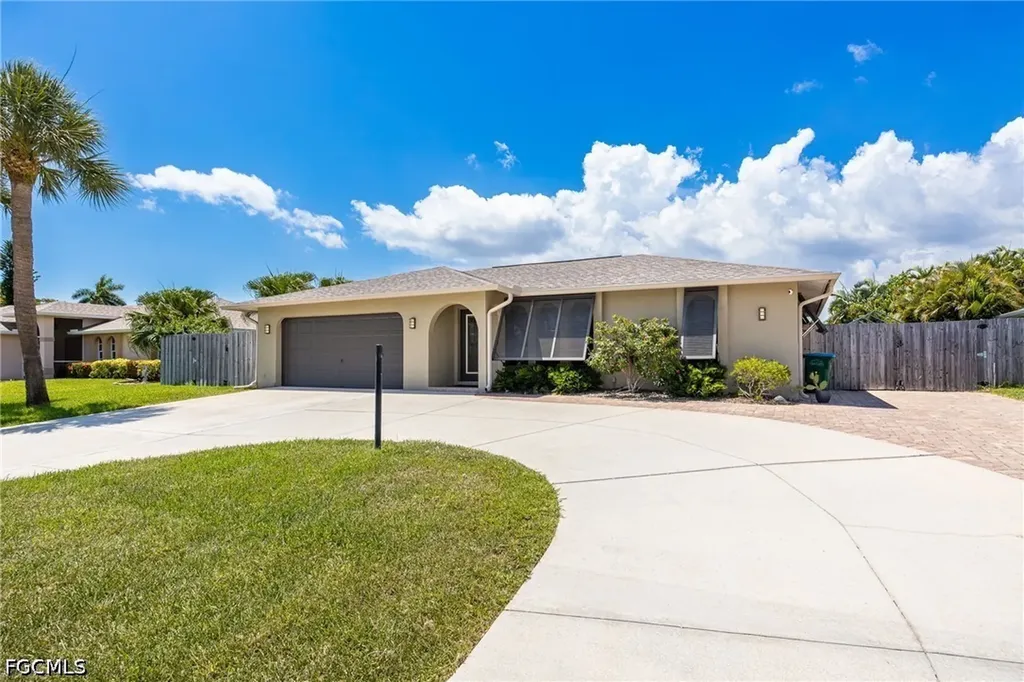 805 SW 52nd Street Cape Coral FL 33914