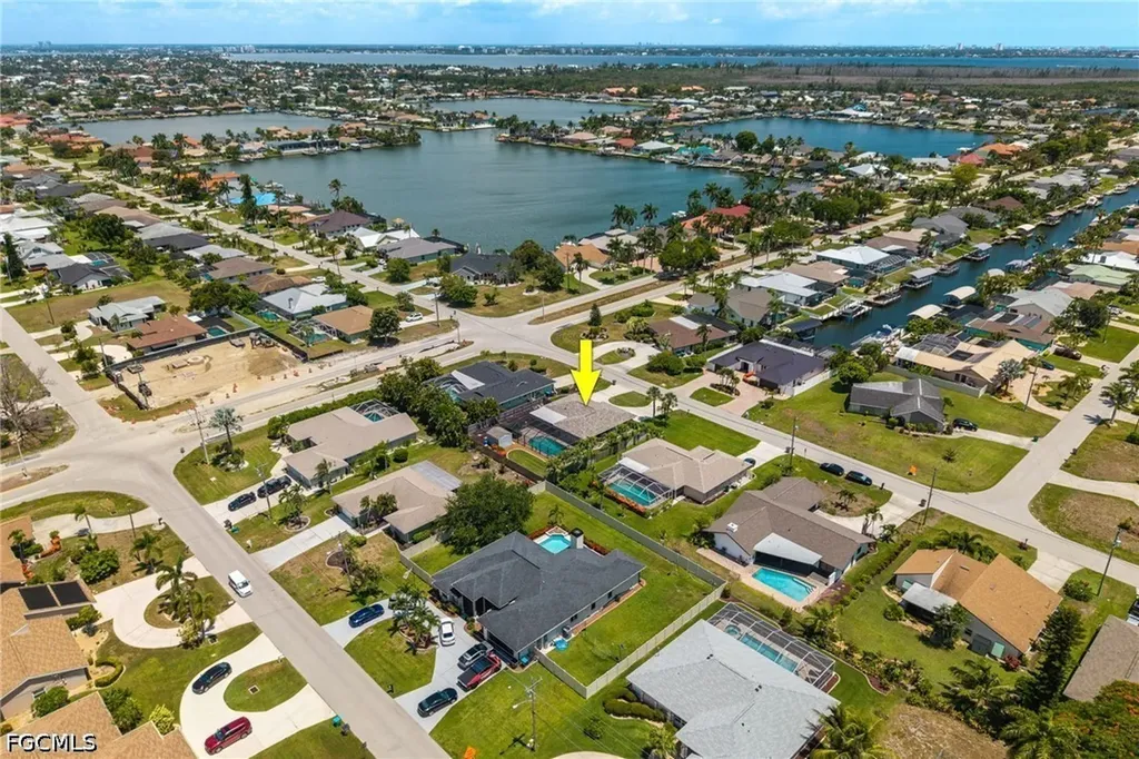 805 SW 52nd Street Cape Coral FL 33914