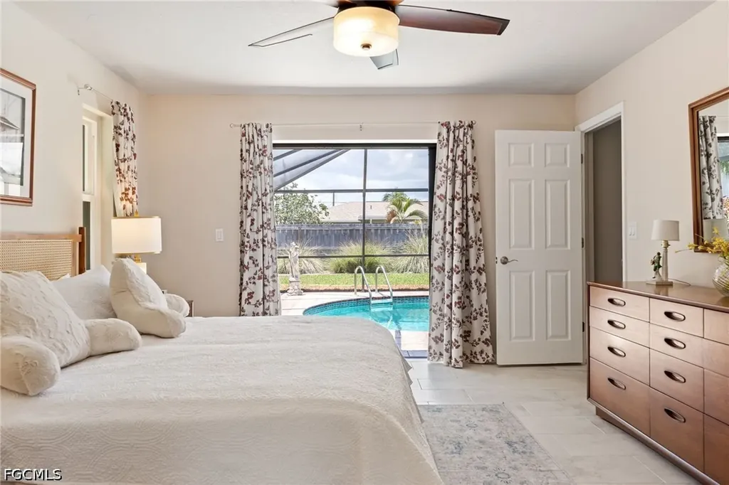 805 SW 52nd Street Cape Coral FL 33914