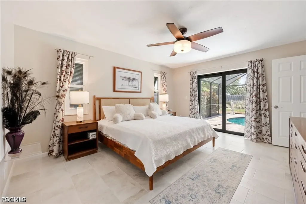805 SW 52nd Street Cape Coral FL 33914