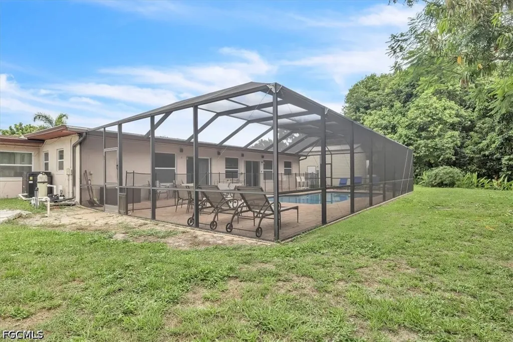 1655 Daniels Drive North Fort Myers FL 33917