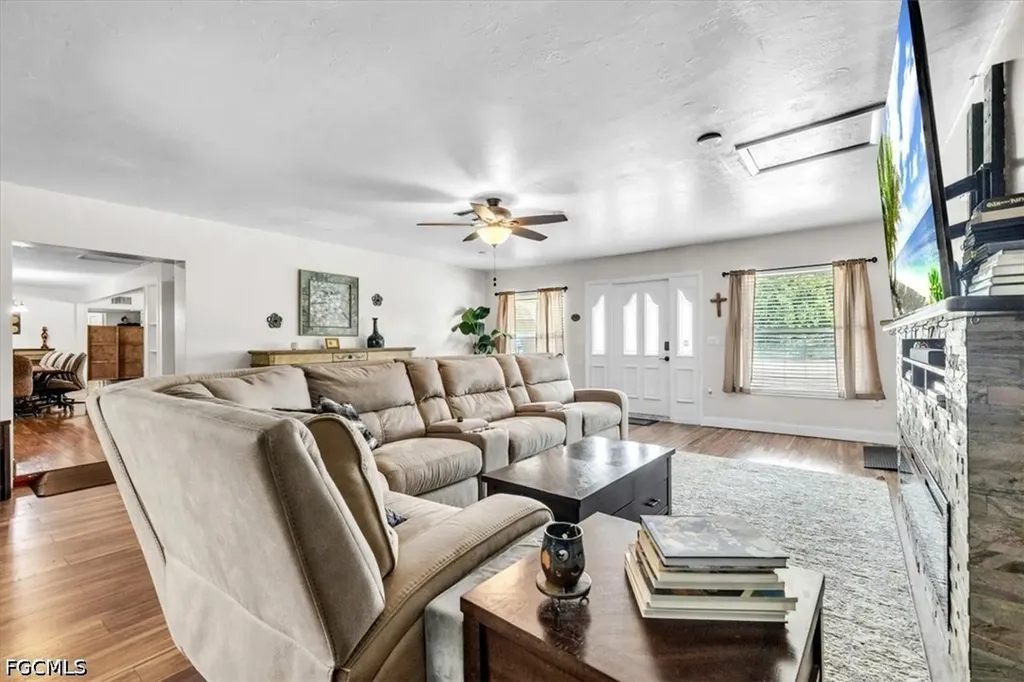 1655 Daniels Drive North Fort Myers FL 33917
