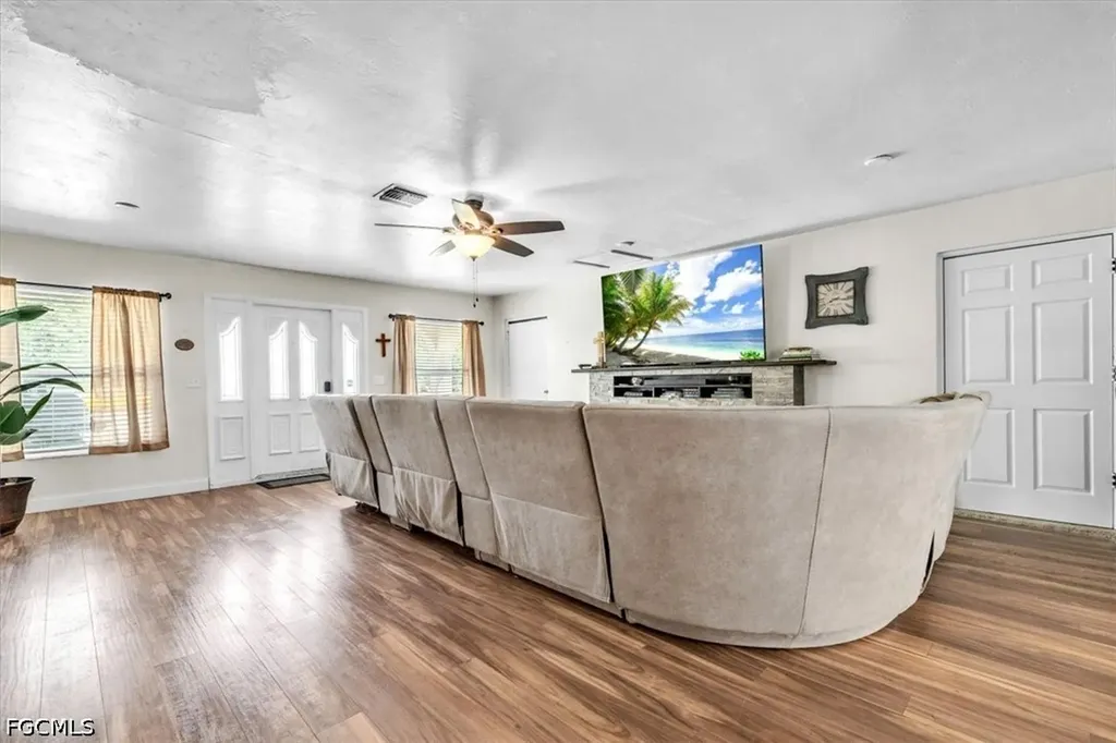 1655 Daniels Drive North Fort Myers FL 33917