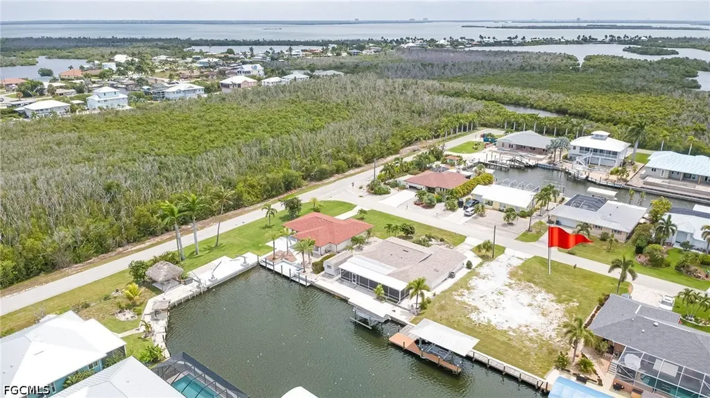 2469 Cherimoya Lane St. James City FL 33956