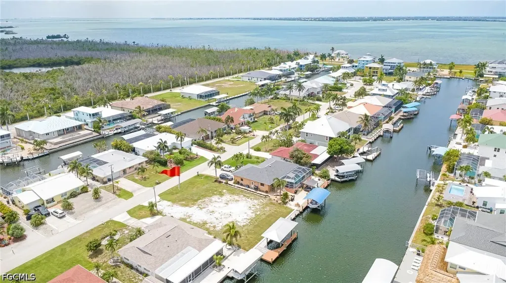 2469 Cherimoya Lane St. James City FL 33956
