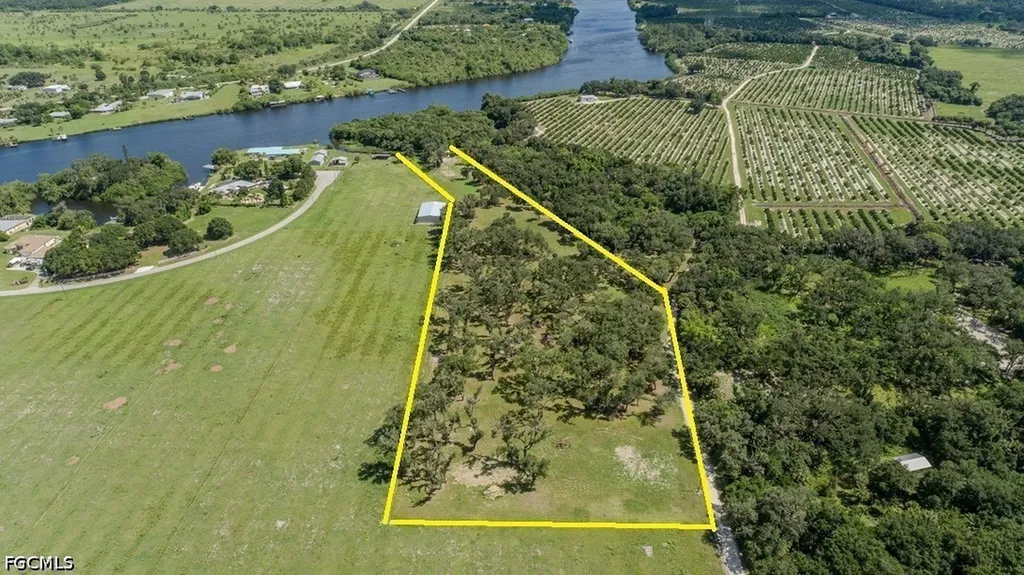 5247 County Road 78 Labelle FL 33935