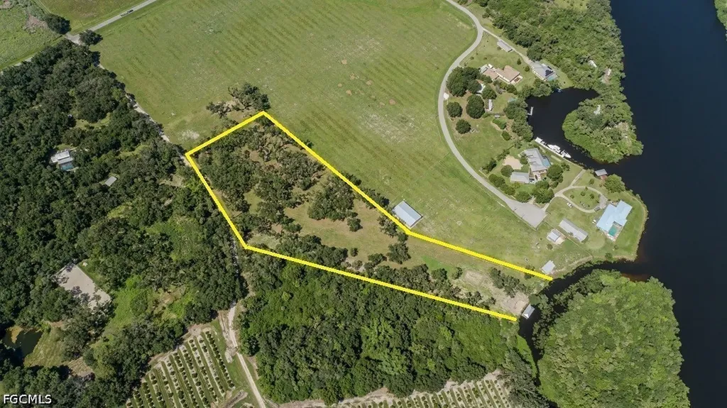 5247 County Road 78 Labelle FL 33935