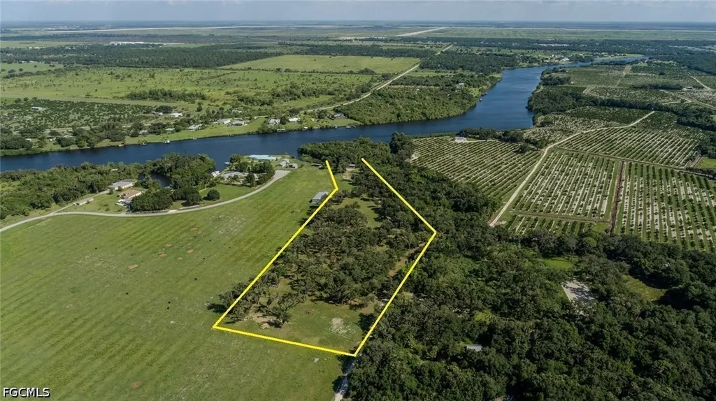5247 County Road 78 Labelle FL 33935
