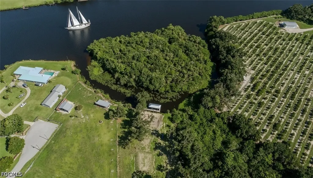 5247 County Road 78 Labelle FL 33935