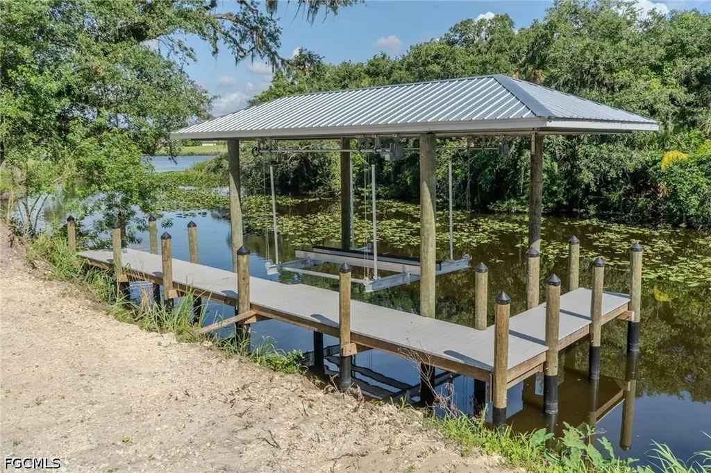 5247 County Road 78 Labelle FL 33935