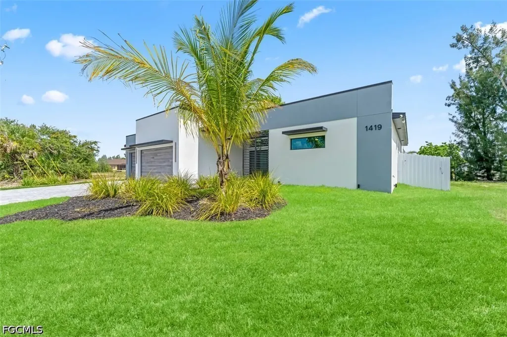1419 SW 15th Terrace Cape Coral FL 33991