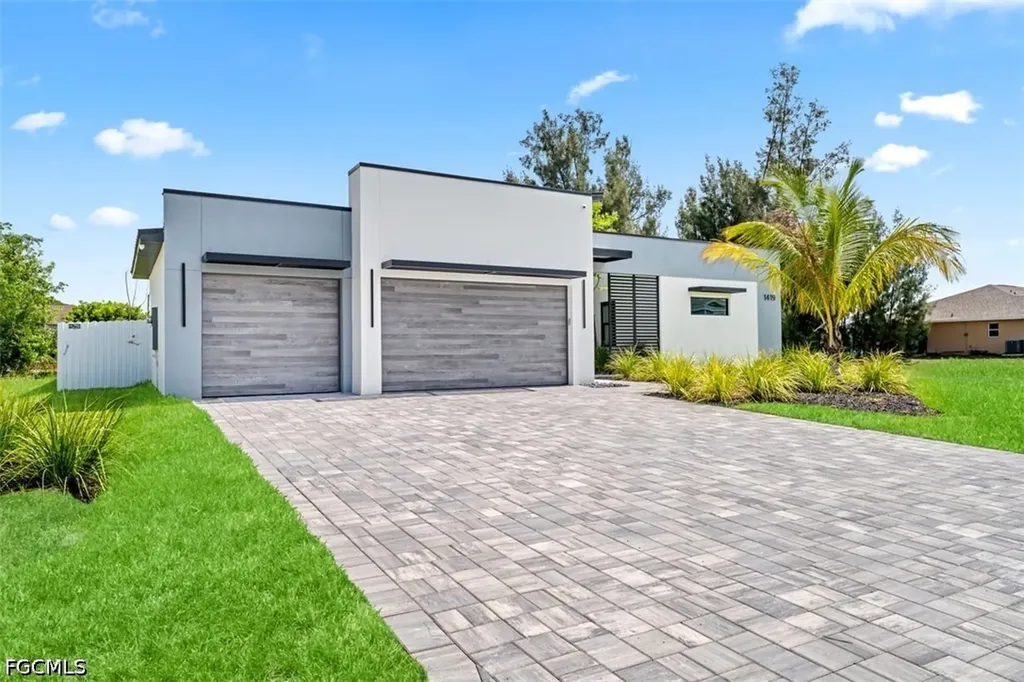 1419 SW 15th Terrace Cape Coral FL 33991