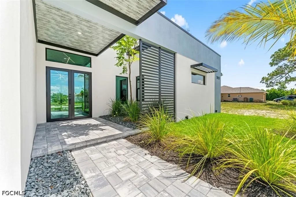1419 SW 15th Terrace Cape Coral FL 33991
