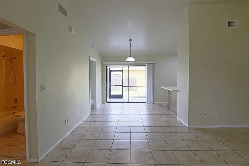 4417 SW Santa Barbara Place Cape Coral FL 33914