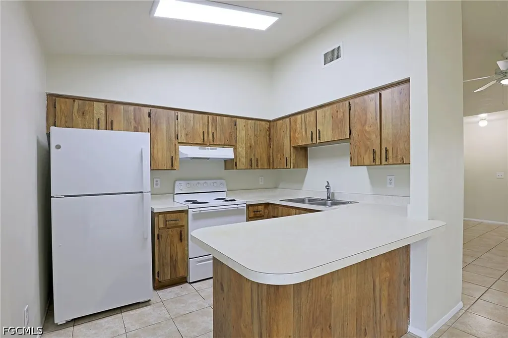 4417 SW Santa Barbara Place Cape Coral FL 33914