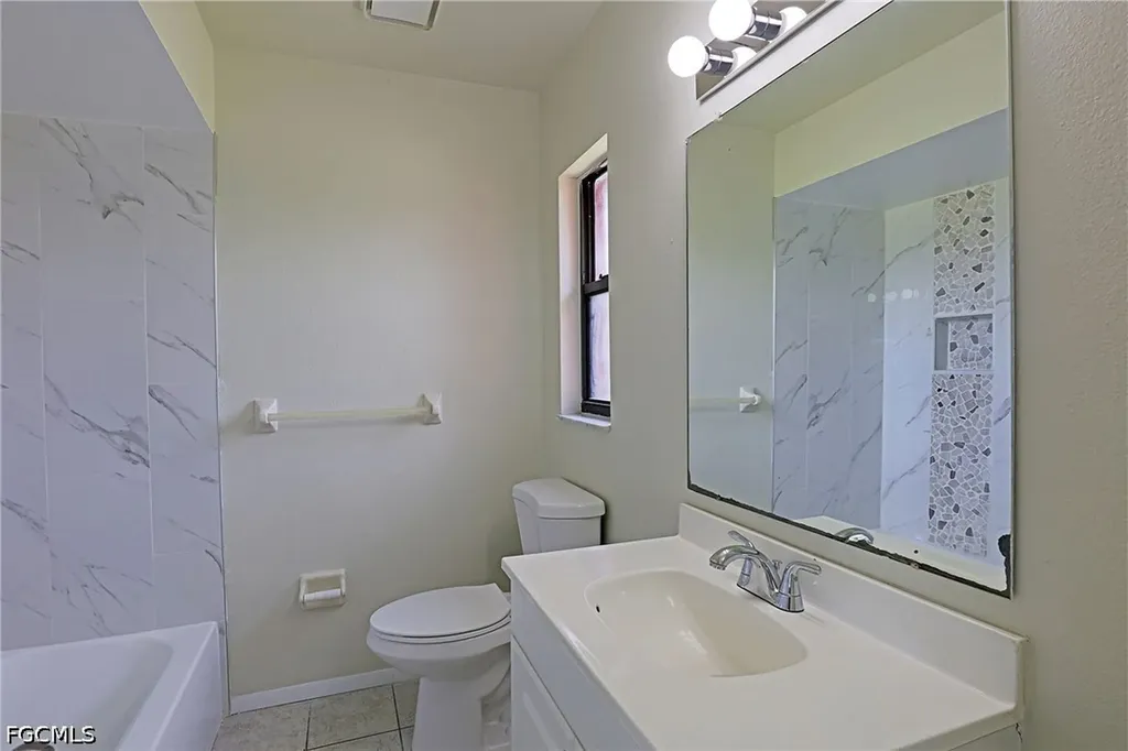 4417 SW Santa Barbara Place Cape Coral FL 33914