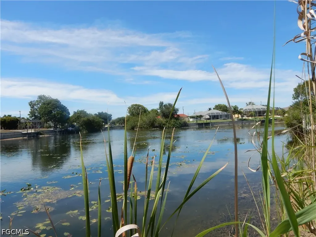 502 SE 5th Avenue Cape Coral FL 33990