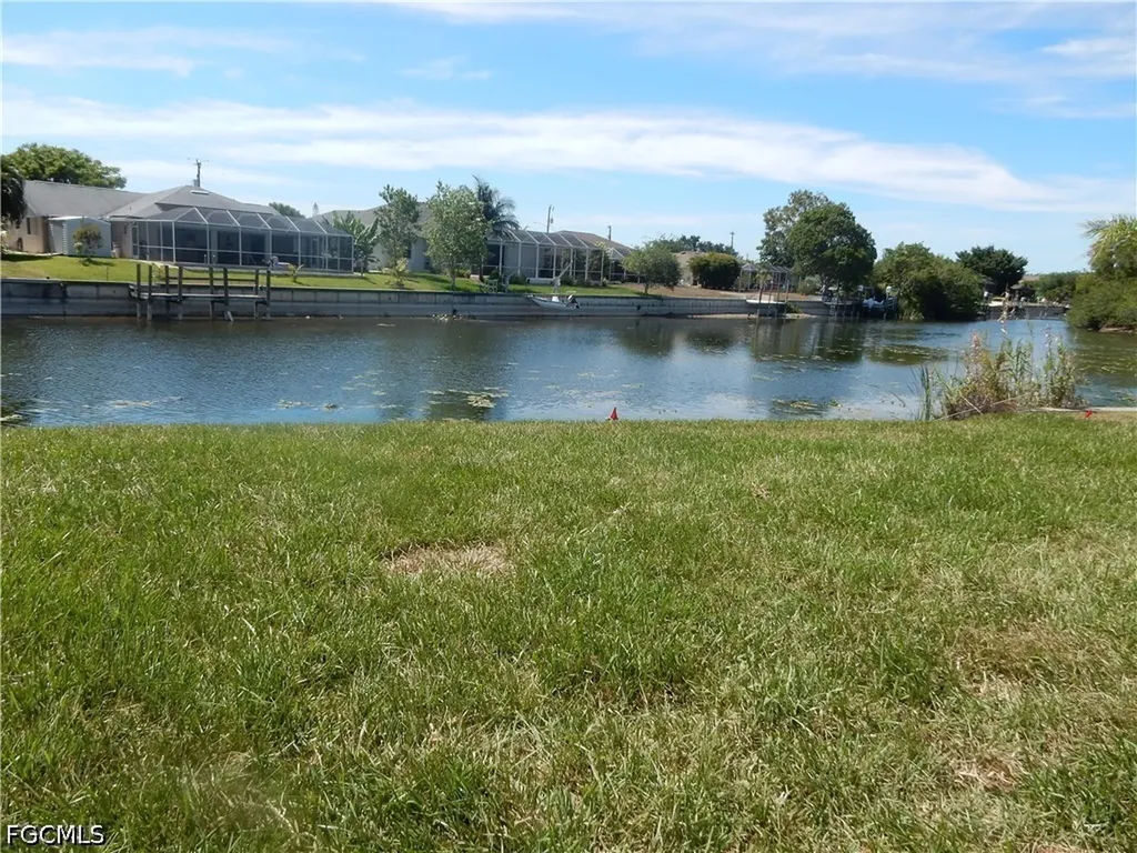 502 SE 5th Avenue Cape Coral FL 33990