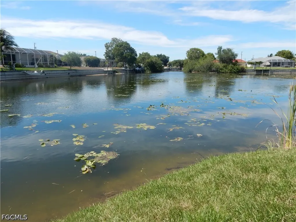 502 SE 5th Avenue Cape Coral FL 33990