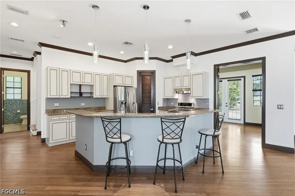 1358 Hopedale Drive Fort Myers FL 33919