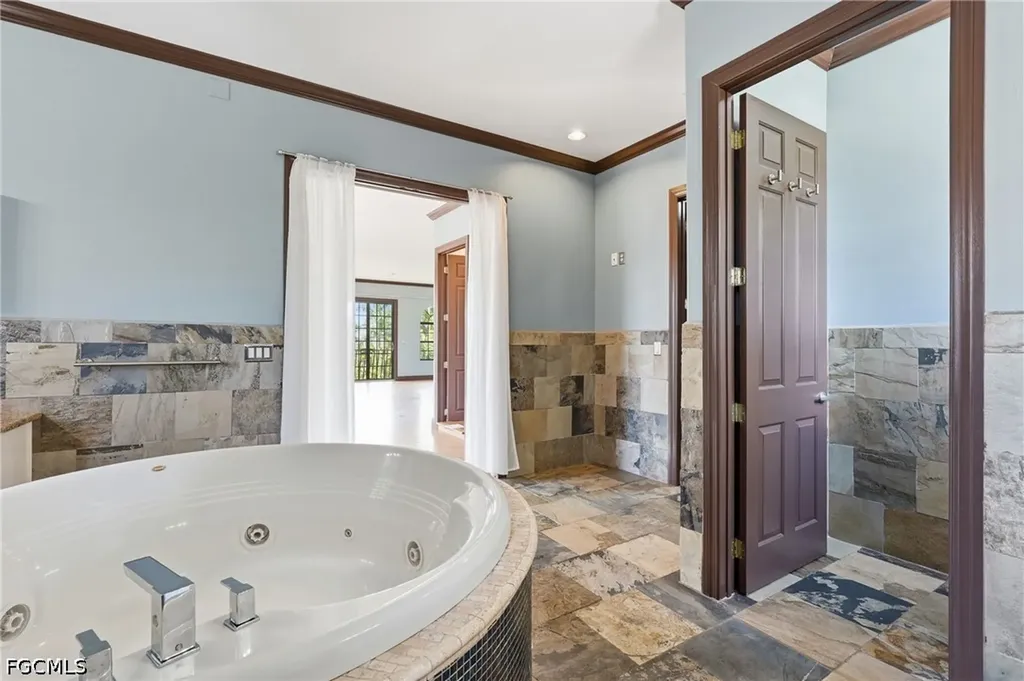 1358 Hopedale Drive Fort Myers FL 33919