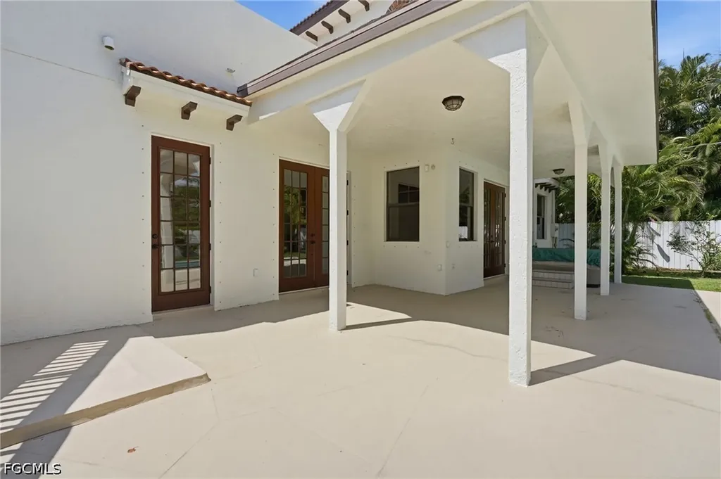 1358 Hopedale Drive Fort Myers FL 33919