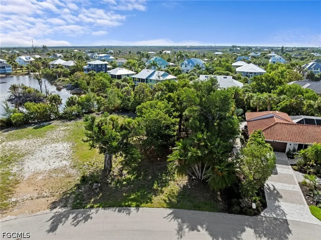 564 Chert Court Sanibel FL 33957