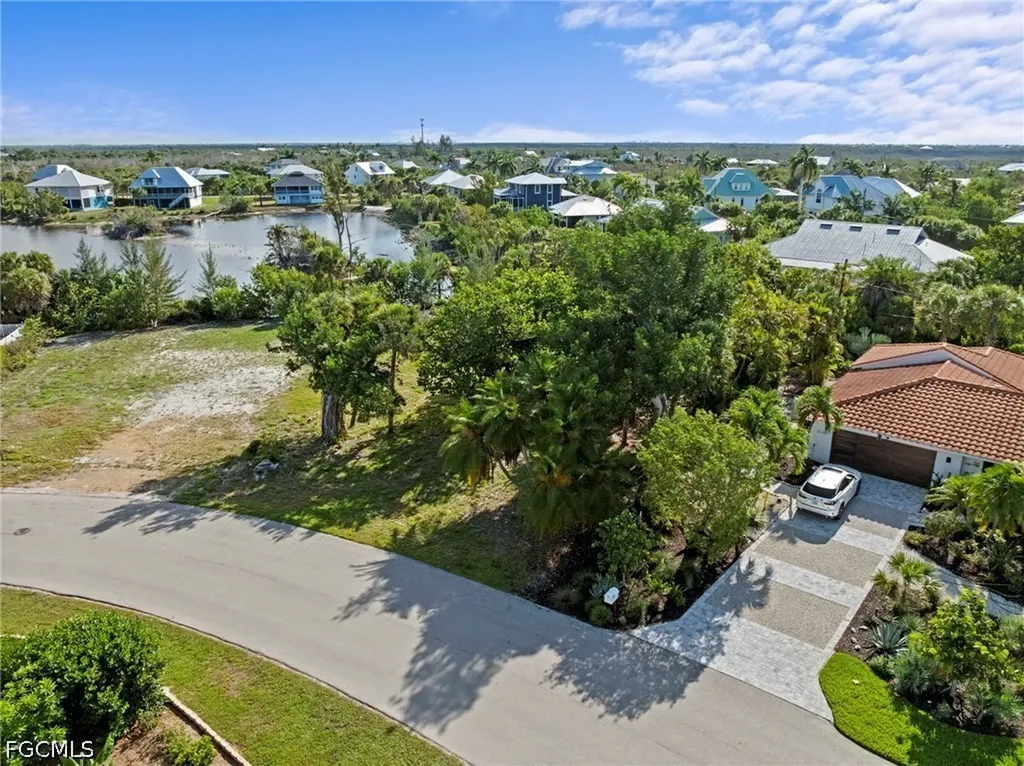 564 Chert Court Sanibel FL 33957