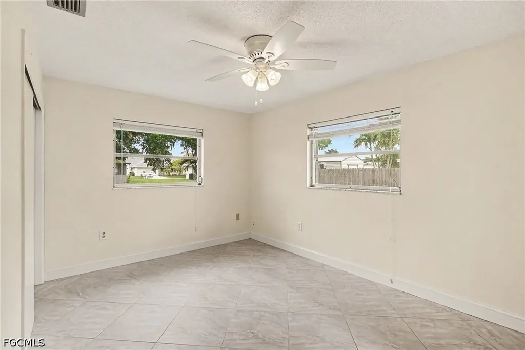 5403 Baylor Lane Fort Myers FL 33908