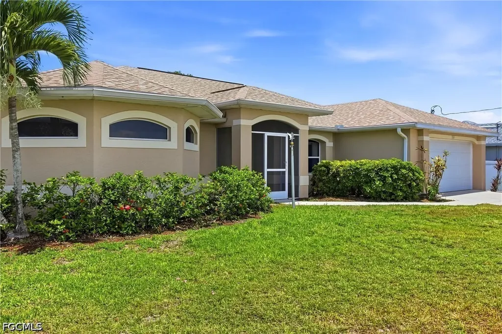 2600 SW 1st Street Cape Coral FL 33991