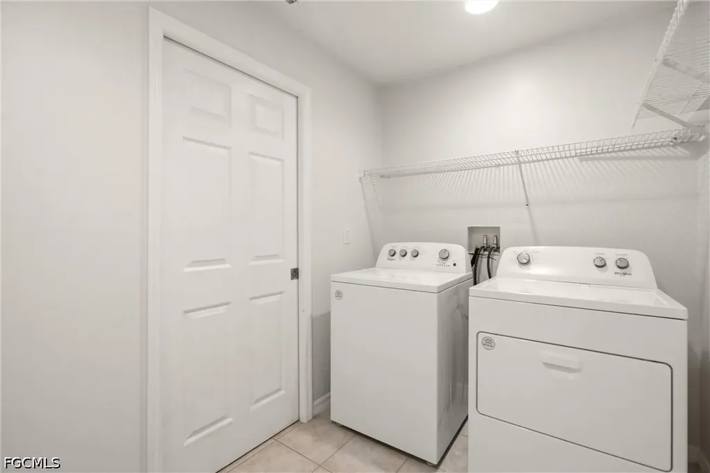 2600 SW 1st Street Cape Coral FL 33991