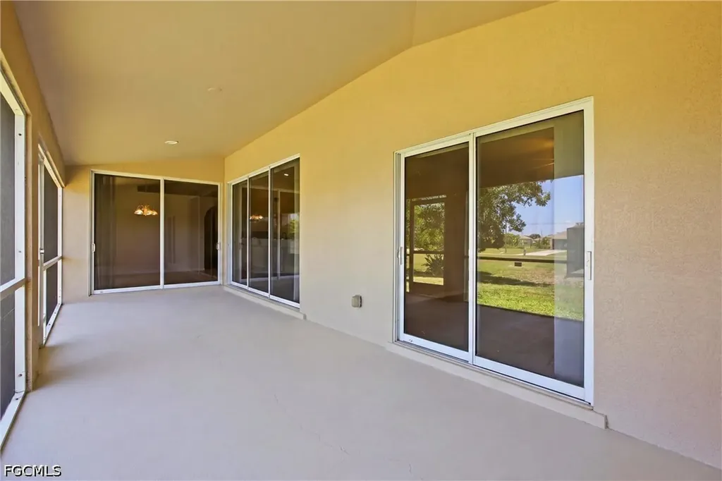 2600 SW 1st Street Cape Coral FL 33991