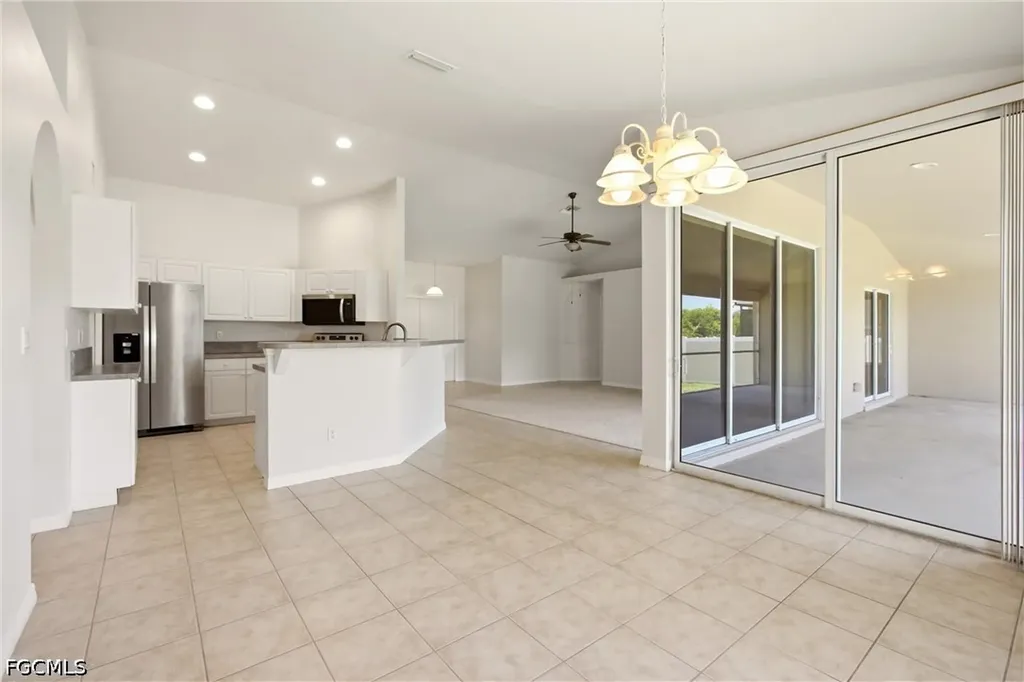 2600 SW 1st Street Cape Coral FL 33991