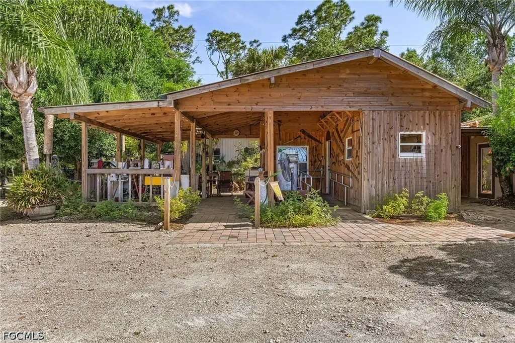 17131 Slater Road North Fort Myers FL 33917