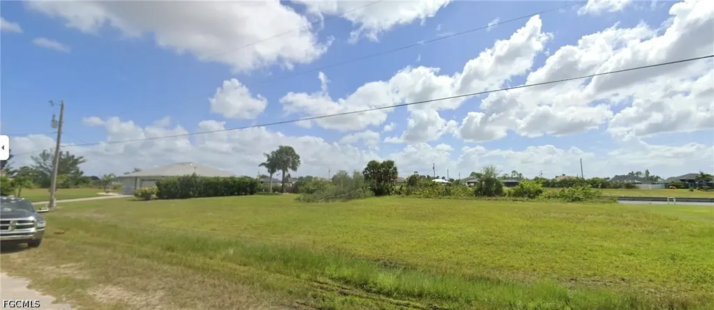 2902 NW 6th Terrace Cape Coral FL 33993