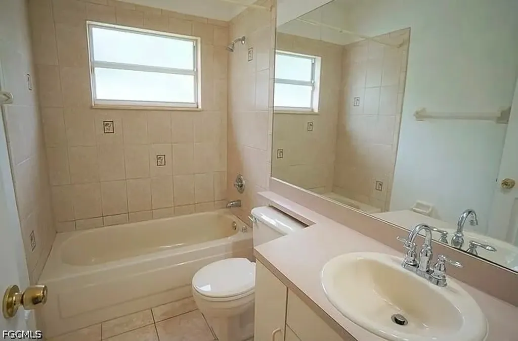 807 Bluegrass Lane Brandon FL 33510