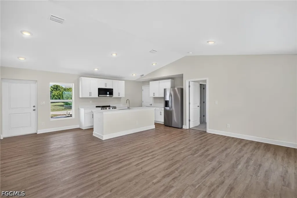 105 NW 9th Terrace Cape Coral FL 33993