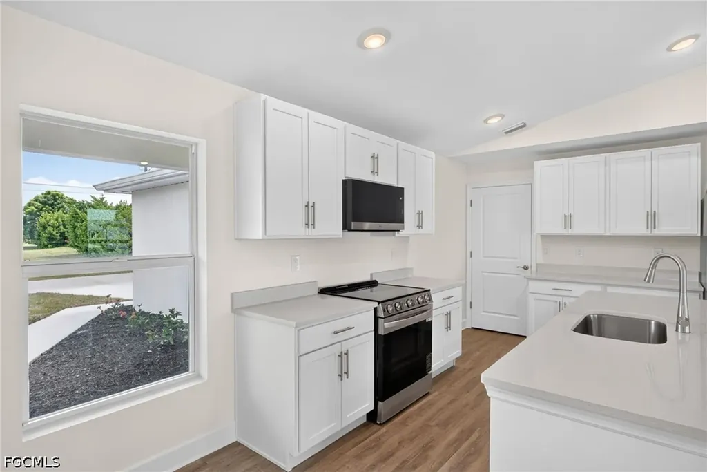 105 NW 9th Terrace Cape Coral FL 33993