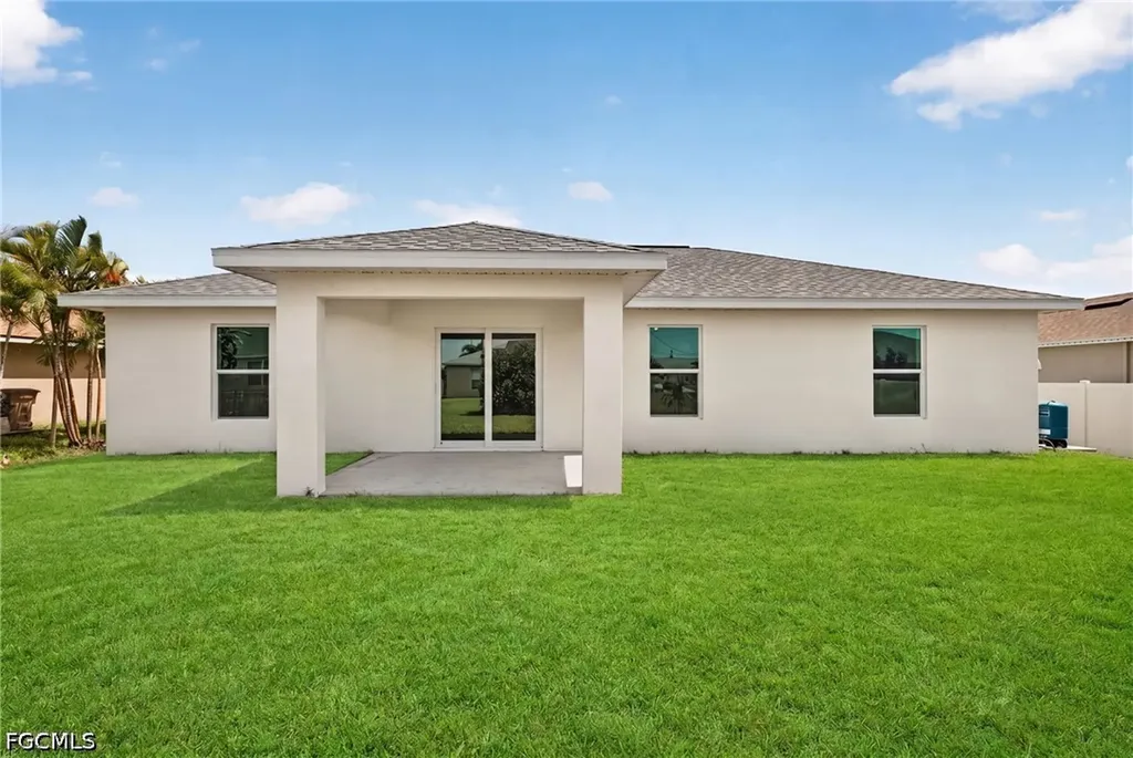 105 NW 9th Terrace Cape Coral FL 33993