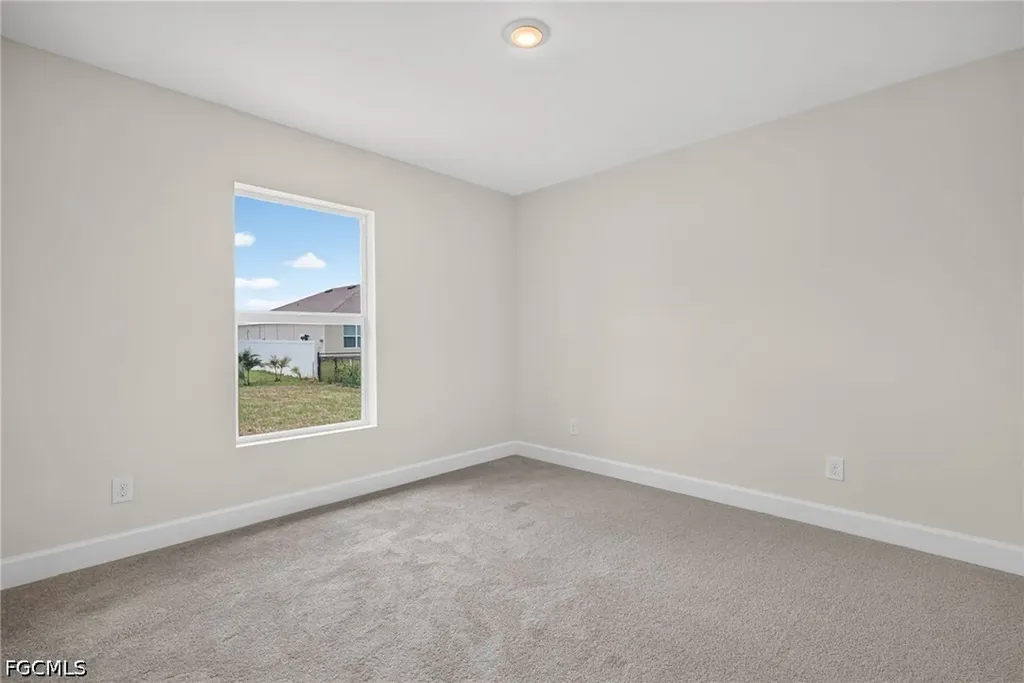 105 NW 9th Terrace Cape Coral FL 33993